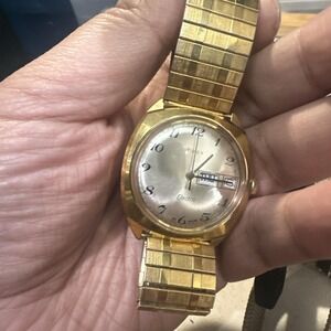 Working Vintage 1980 Timex Electric Mens Gold Tone Quartz 35mm Fit 7-8in Runs